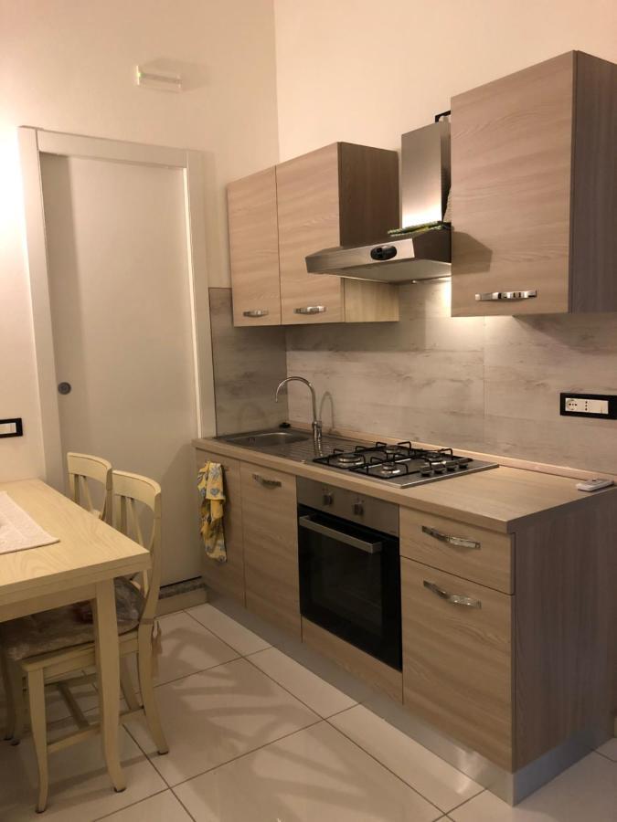 Elegante Monolocale Al Centro Del Paese Apartamento Teulada Exterior foto